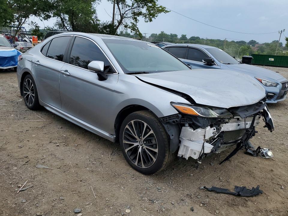 62357496 :رقم المزاد ، 4T1B11HK5KU773779 vin ، 2019 Toyota Camry مزاد بيع