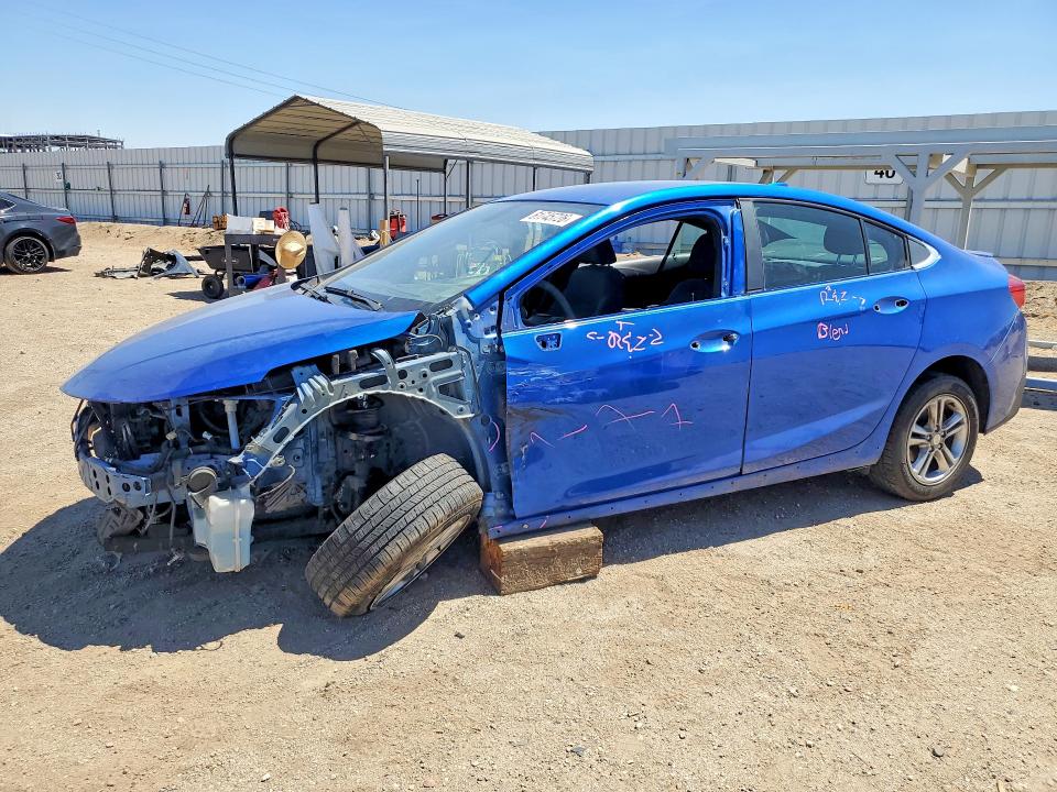 61745726 :رقم المزاد ، 1G1BE5SM9J7222769 vin ، 2018 Chevrolet Cruze مزاد بيع