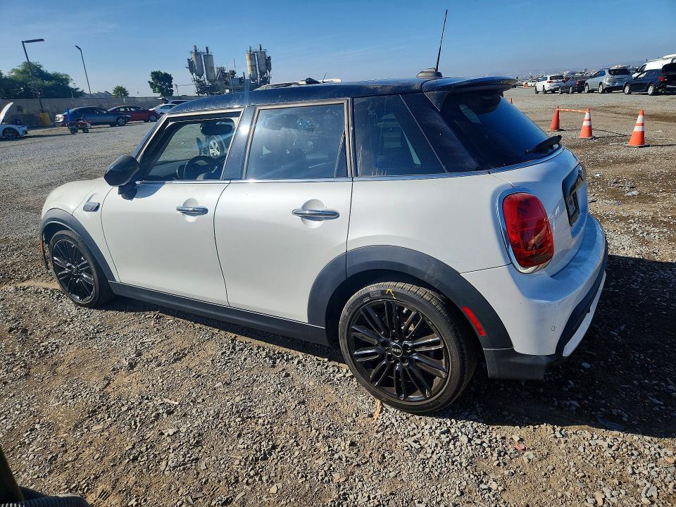 Продажа на аукционе авто 2024 Mini Cooper, vin: WMW53DK0XR2W03859, номер лота: 62326376
