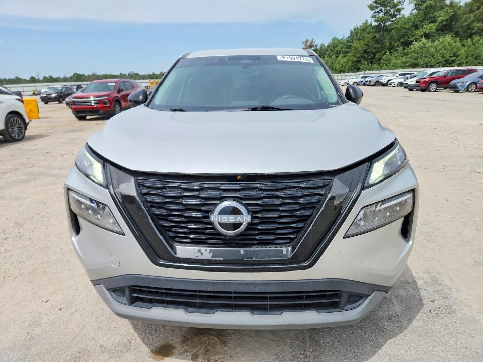 61994776 :رقم المزاد ، 5N1BT3BA9NC709809 vin ، 2022 Nissan Rogue مزاد بيع