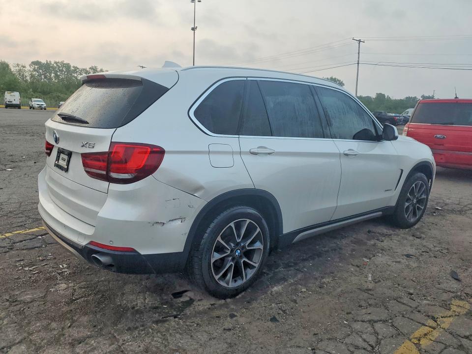 61534166 :رقم المزاد ، 5UXKR0C3XH0V75978 vin ، 2017 Bmw X5 مزاد بيع