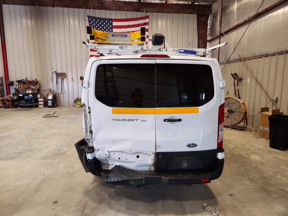 64484546 :رقم المزاد ، 1FTYE1ZM4KKA83567 vin ، 2019 Ford Transit مزاد بيع