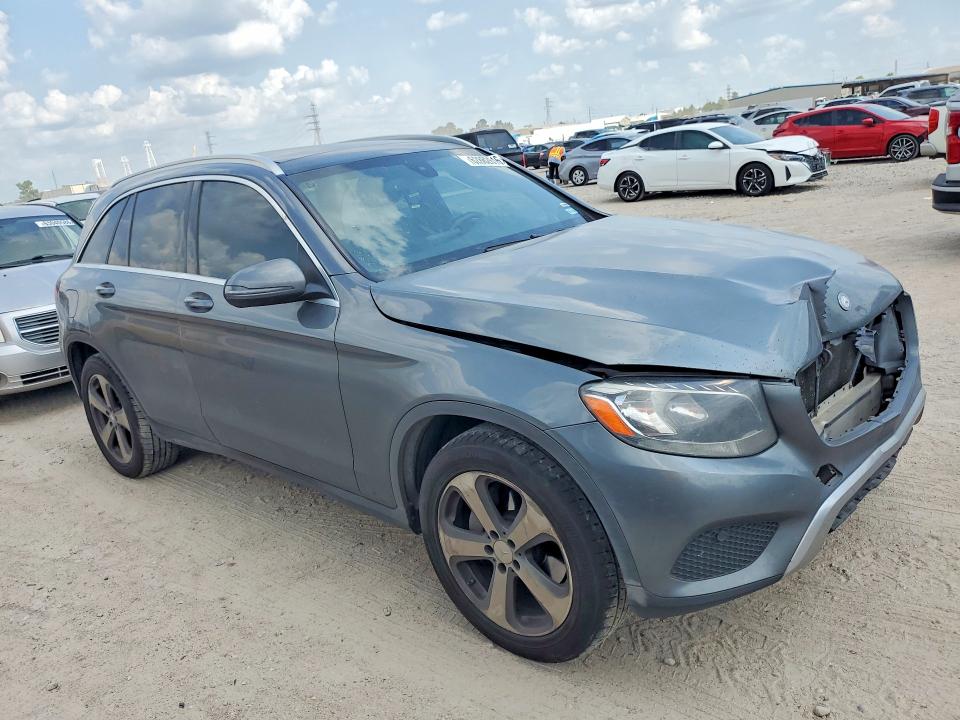 62882616 :رقم المزاد ، WDC0G4JB4HF114993 vin ، 2017 Mercedes-benz Glc مزاد بيع