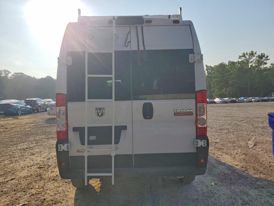 60765786 :رقم المزاد ، 3C6TRVBG2LE104213 vin ، 2020 Ram Promaster 1500 مزاد بيع