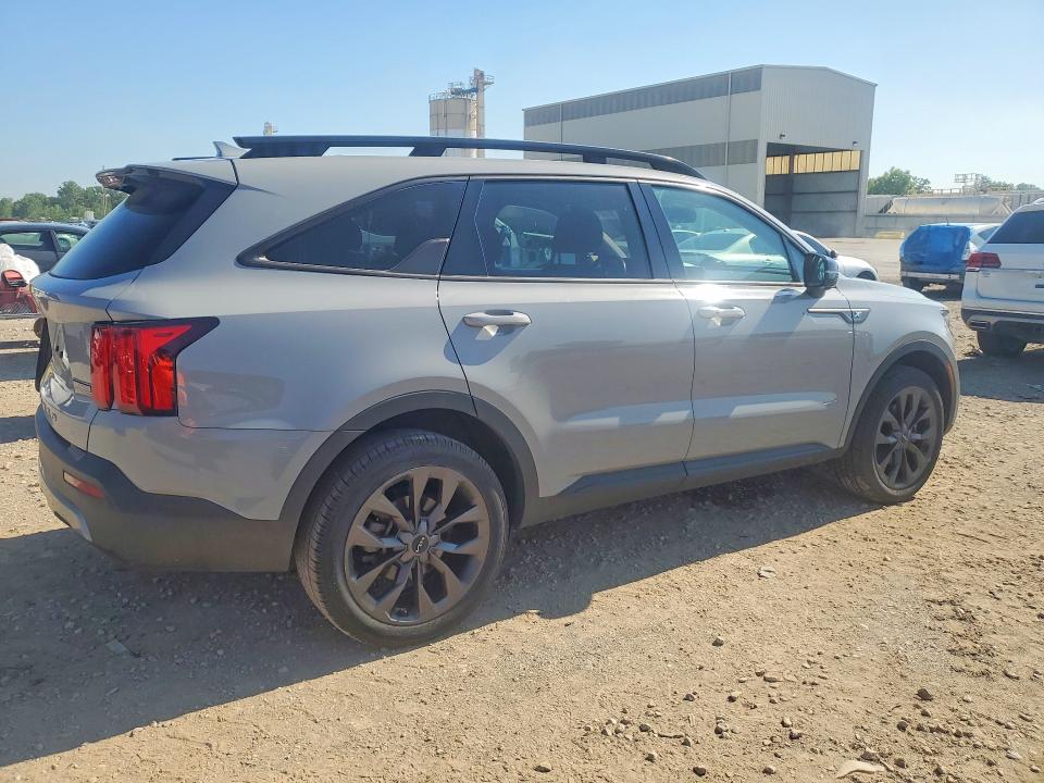 59791986 :رقم المزاد ، 5XYRKDLFXNG089912 vin ، 2022 Kia Sorento مزاد بيع