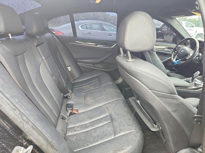 60693096 :رقم المزاد ، WBAJA7C51JWA72440 vin ، 2018 Bmw 530 مزاد بيع