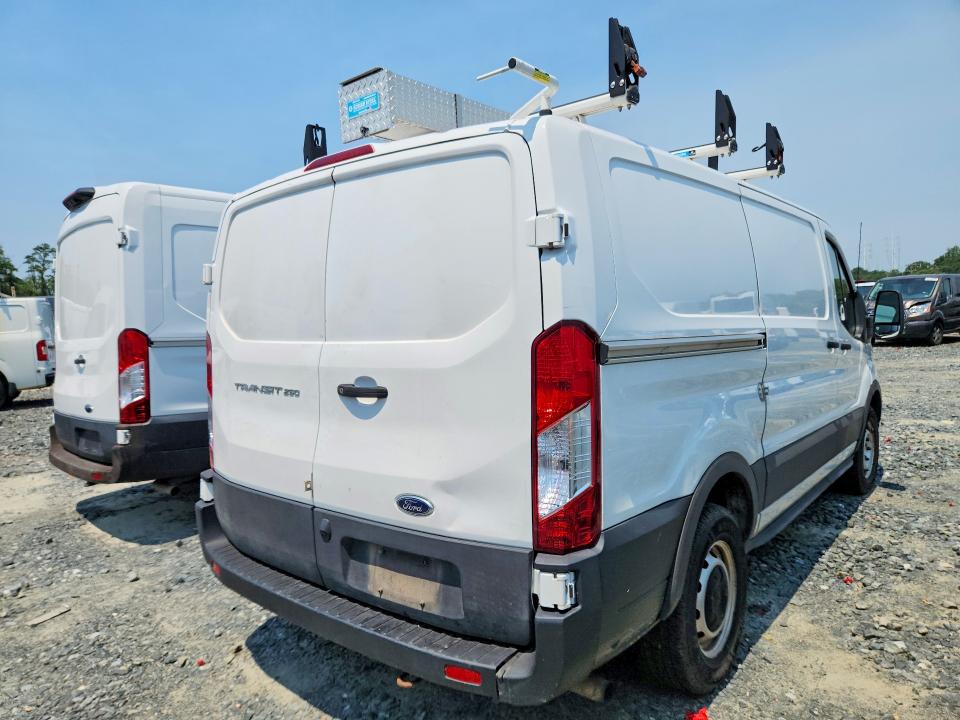 2021 Ford Transit მანქანა იყიდება აუქციონზე, vin: 1FTBR1Y86MKA90747, აუქციონის ნომერი: 60490946