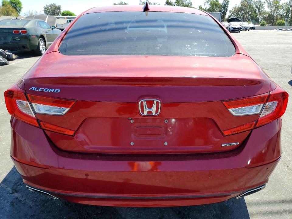 Продаж на аукціоні авто 2018 Honda Accord, vin: 1HGCV1F95JA011101, номер лоту: 62873986