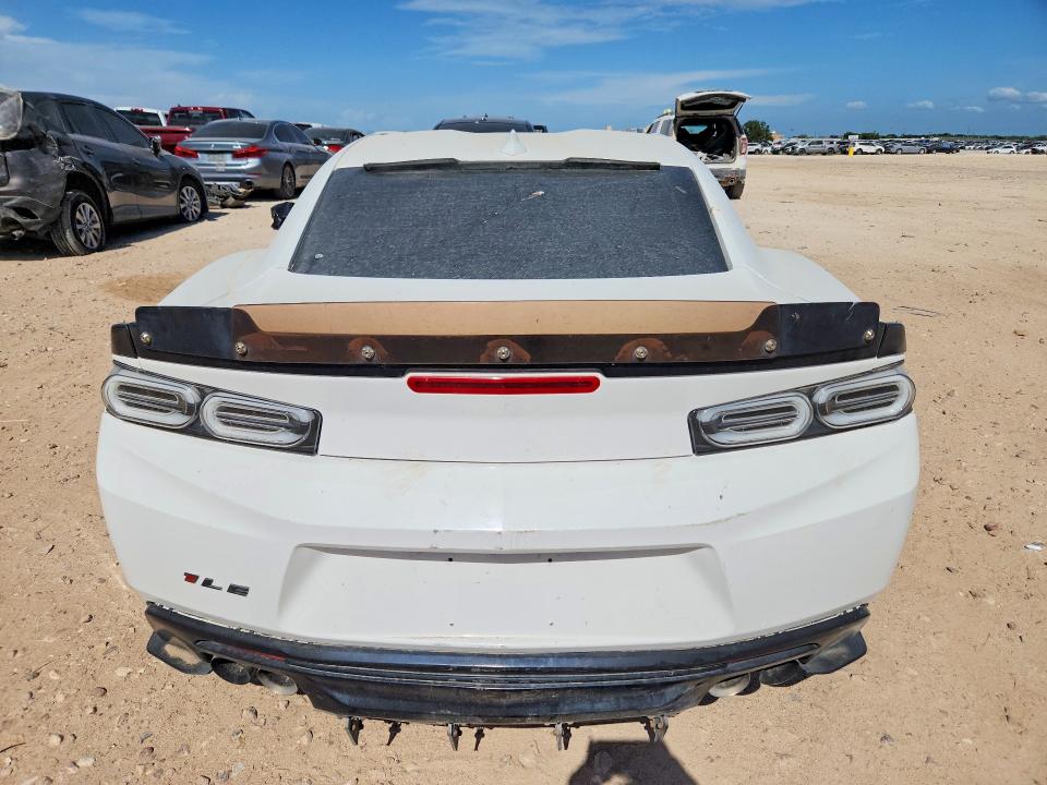 Продажа на аукционе авто 2018 Chevrolet Camaro, vin: 1G1FE1R72J0158626, номер лота: 60961086