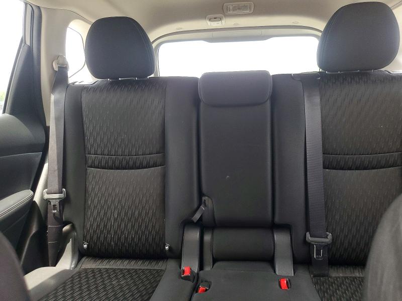 60828696 :رقم المزاد ، KNMAT2MVXJP620067 vin ، 2018 Nissan Rogue مزاد بيع