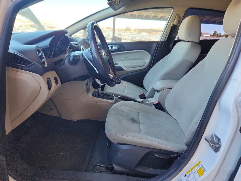 62068146 :رقم المزاد ، 3FADP4EJ8FM195914 vin ، 2015 Ford Fiesta مزاد بيع