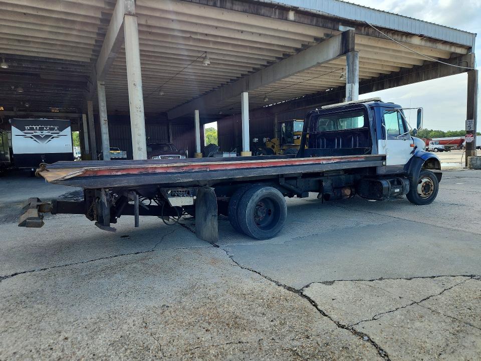 61025346 :رقم المزاد ، 1HTSCABM0WH549832 vin ، 1998 International 4000 مزاد بيع