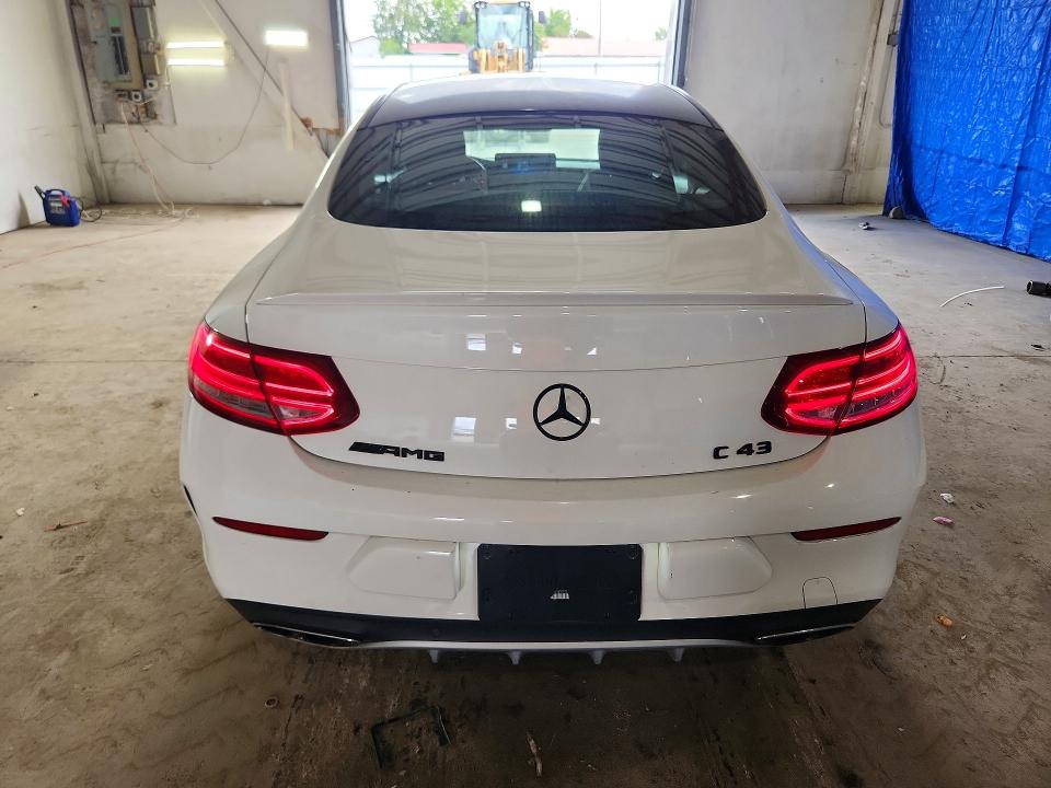 60117106 :رقم المزاد ، WDDWJ6EB4JF625851 vin ، 2018 Mercedes-benz C مزاد بيع