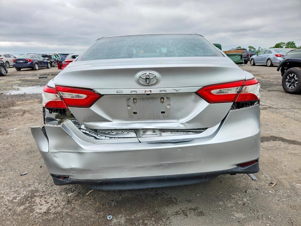 2018 Toyota Camry მანქანა იყიდება აუქციონზე, vin: 4T1B11HK5JU546283, აუქციონის ნომერი: 60258316