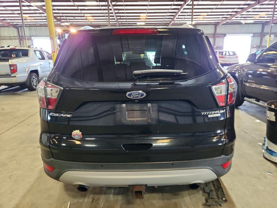 Продаж на аукціоні авто 2017 Ford Escape, vin: 1FMCU0J97HUA99155, номер лоту: 62079686