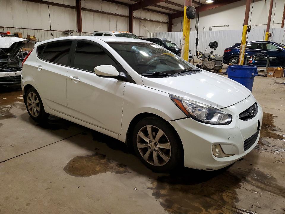 2012 Hyundai Accent მანქანა იყიდება აუქციონზე, vin: KMHCU5AEXCU037364, აუქციონის ნომერი: 61298326
