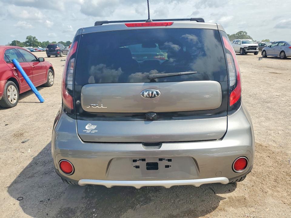 Продаж на аукціоні авто 2018 Kia Soul, vin: KNDJP3A54J7544716, номер лоту: 60571176