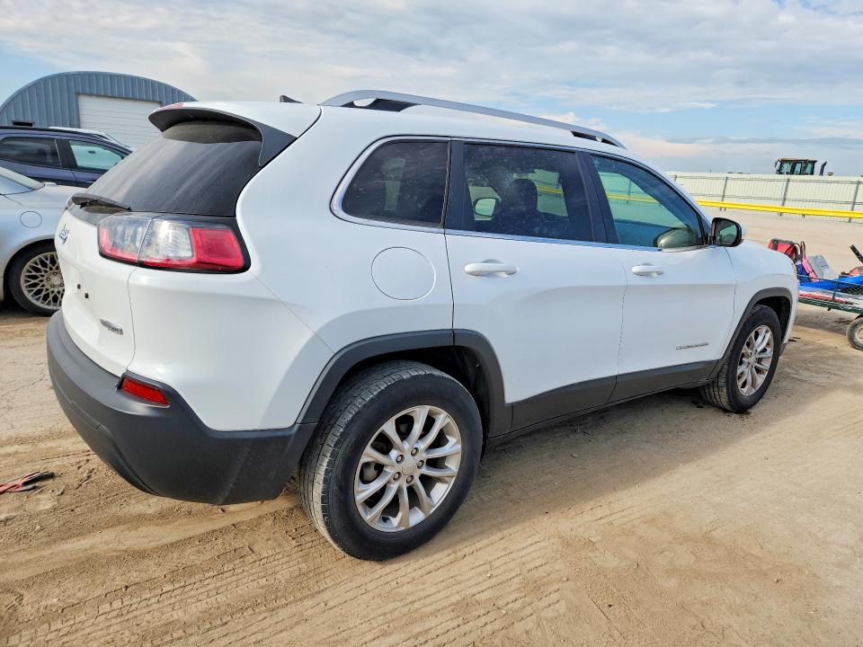 61358126 :رقم المزاد ، 1C4PJLCB5KD312787 vin ، 2019 Jeep Cherokee مزاد بيع