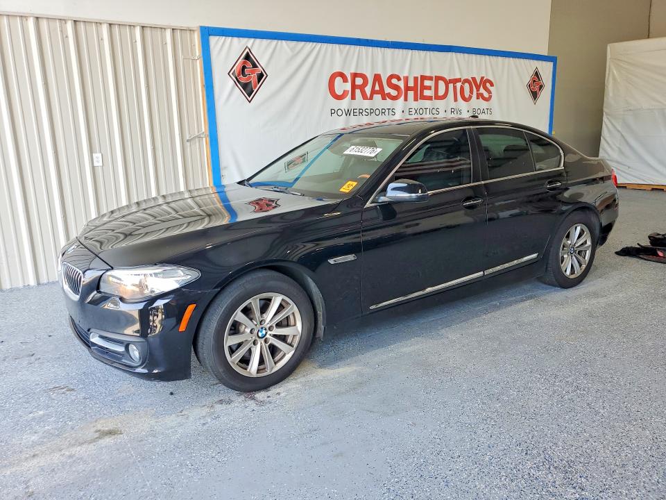 61532776 :رقم المزاد ، WBA5A7C50FD621952 vin ، 2015 Bmw 528 مزاد بيع