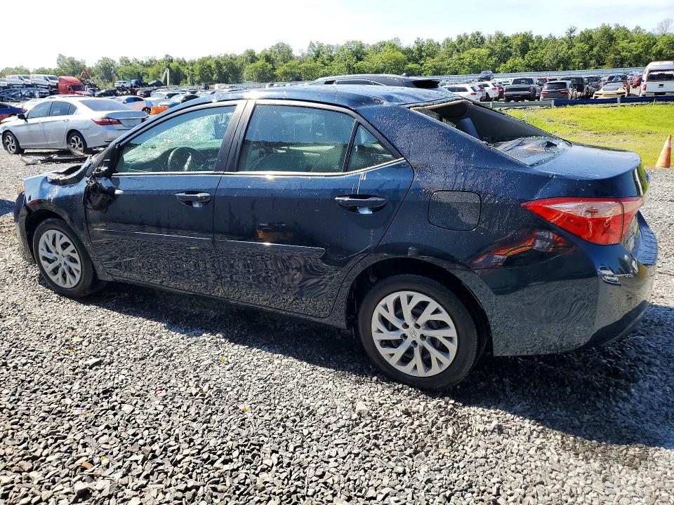 61913156 :رقم المزاد ، 2T1BURHE5JC059800 vin ، 2018 Toyota Corolla مزاد بيع