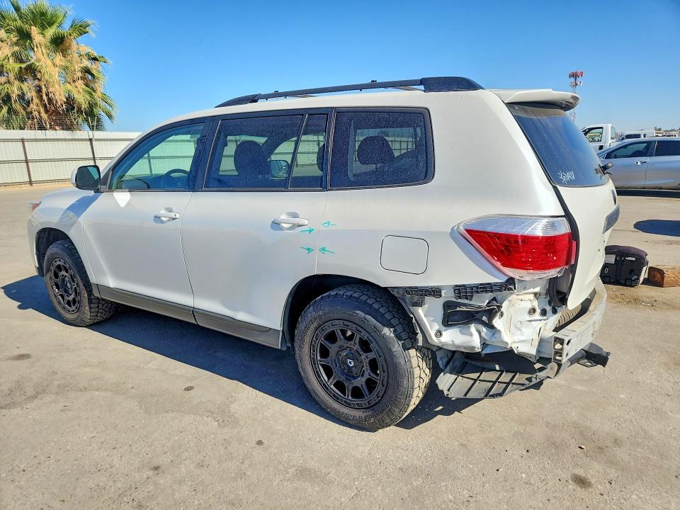 Продажа на аукционе авто 2013 Toyota Highlander, vin: 5TDBK3EH3DS218410, номер лота: 62815346