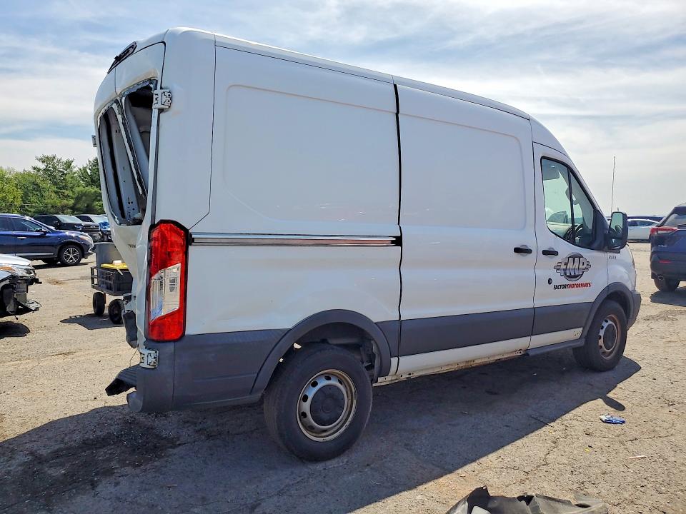 Продаж на аукціоні авто 2018 Ford Transit, vin: 1FTYR1CM4JKA72211, номер лоту: 63777096