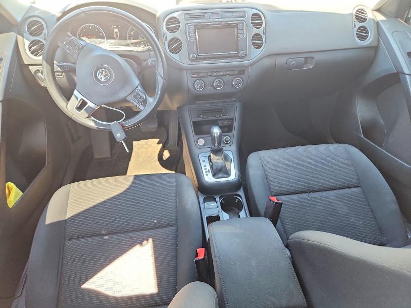 62689356 :رقم المزاد ، WVGBV7AX2HK051719 vin ، 2017 Volkswagen Tiguan مزاد بيع