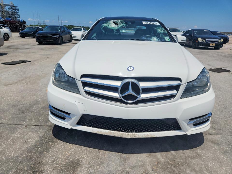 59371236 :رقم المزاد ، WDDGJ4HB4DF970743 vin ، 2013 Mercedes-benz C مزاد بيع