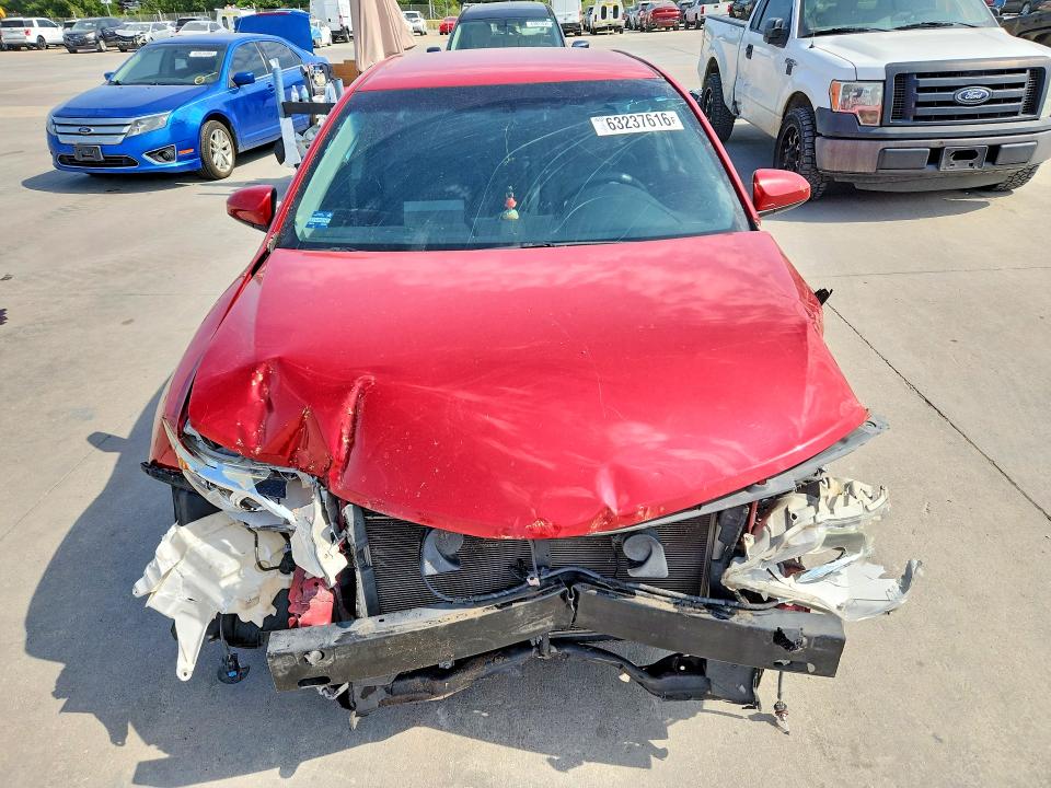 63237616 :رقم المزاد ، 4T1BF1FK7DU719004 vin ، 2013 Toyota Camry مزاد بيع