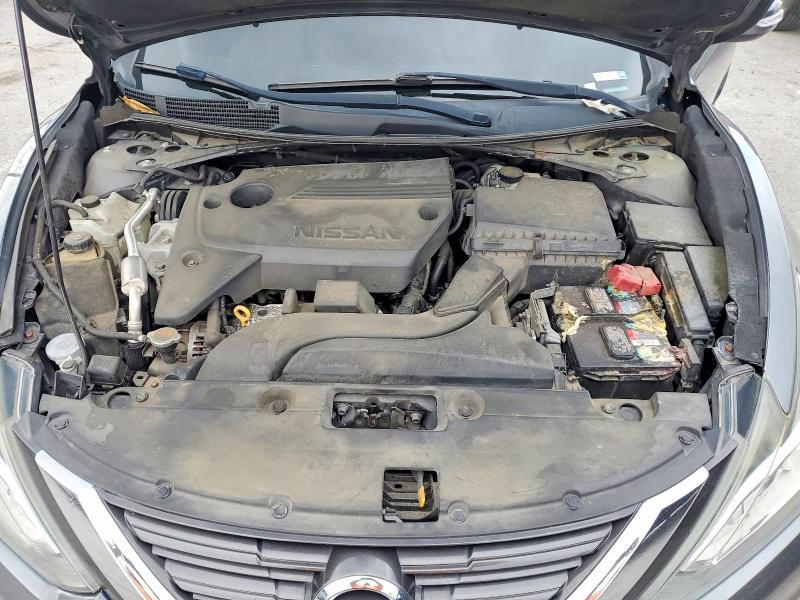 2017 Nissan Altima მანქანა იყიდება აუქციონზე, vin: 1N4AL3AP1HC118812, აუქციონის ნომერი: 61081136