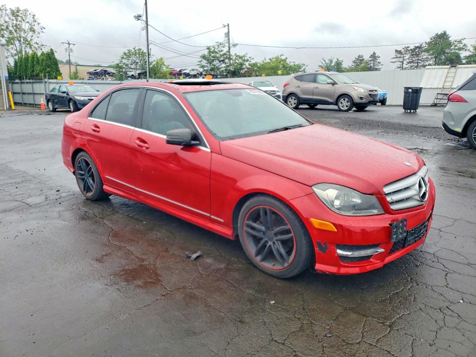 Продажа на аукционе авто 2012 Mercedes-benz C, vin: WDDGF8BBXCR208581, номер лота: 60279026
