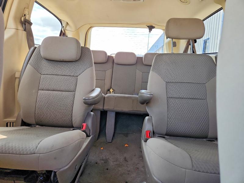 62453346 :رقم المزاد ، 2A4RR5D19AR415784 vin ، 2010 Chrysler Town & Country مزاد بيع