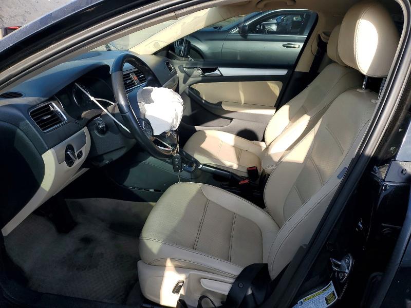 63135806 :رقم المزاد ، 3VWDP7AJ6DM302762 vin ، 2013 Volkswagen Jetta مزاد بيع