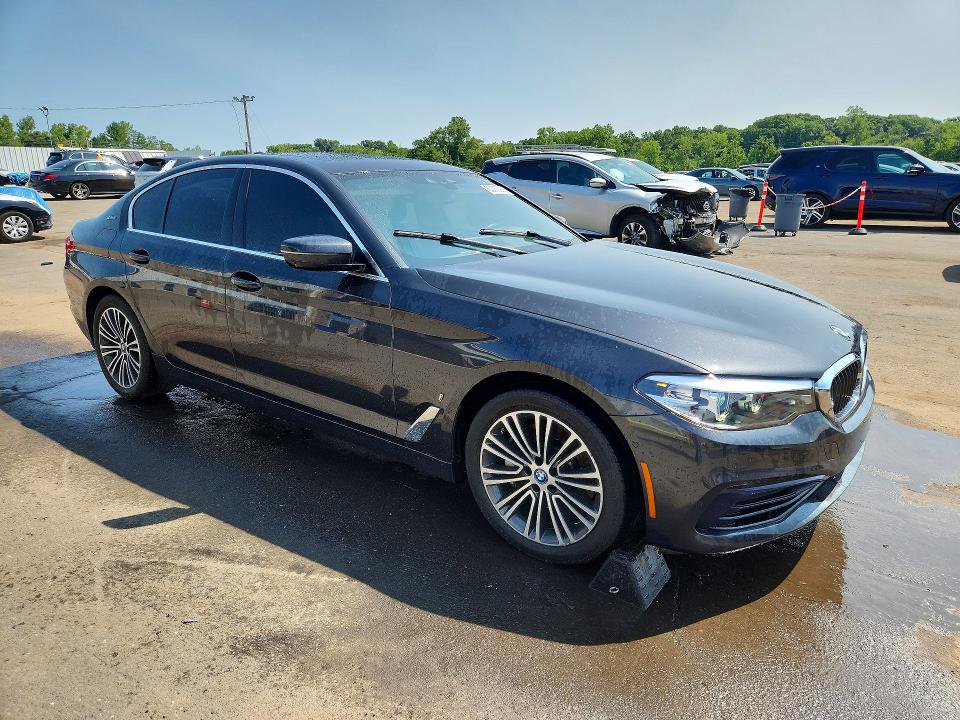 60710986 :رقم المزاد ، WBAJB1C52KB375162 vin ، 2019 Bmw 530xe مزاد بيع