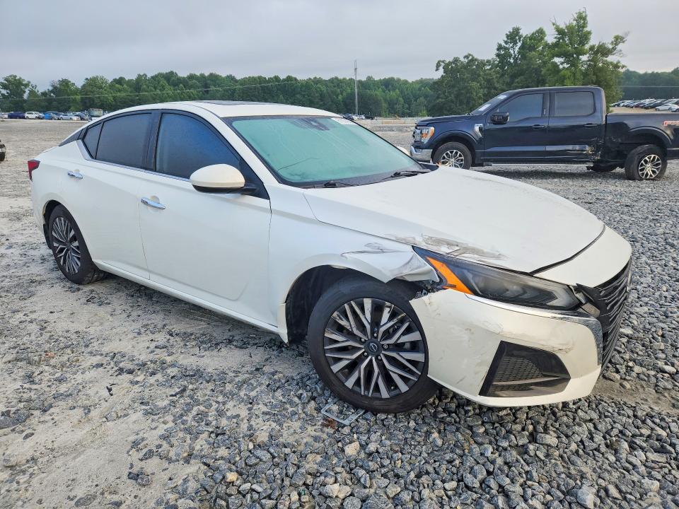 Продажа на аукционе авто 2023 Nissan Altima, vin: 1N4BL4DV9PN423577, номер лота: 61037856