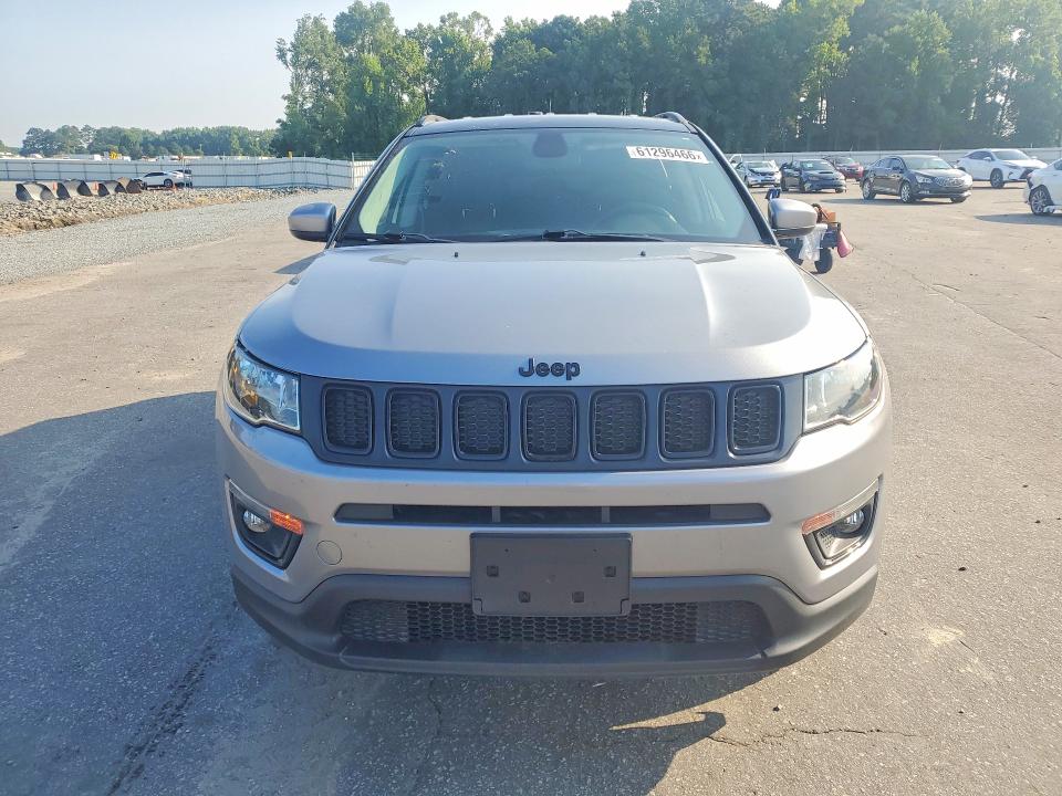 61296466 :رقم المزاد ، 3C4NJDBB8KT621226 vin ، 2019 Jeep Compass مزاد بيع