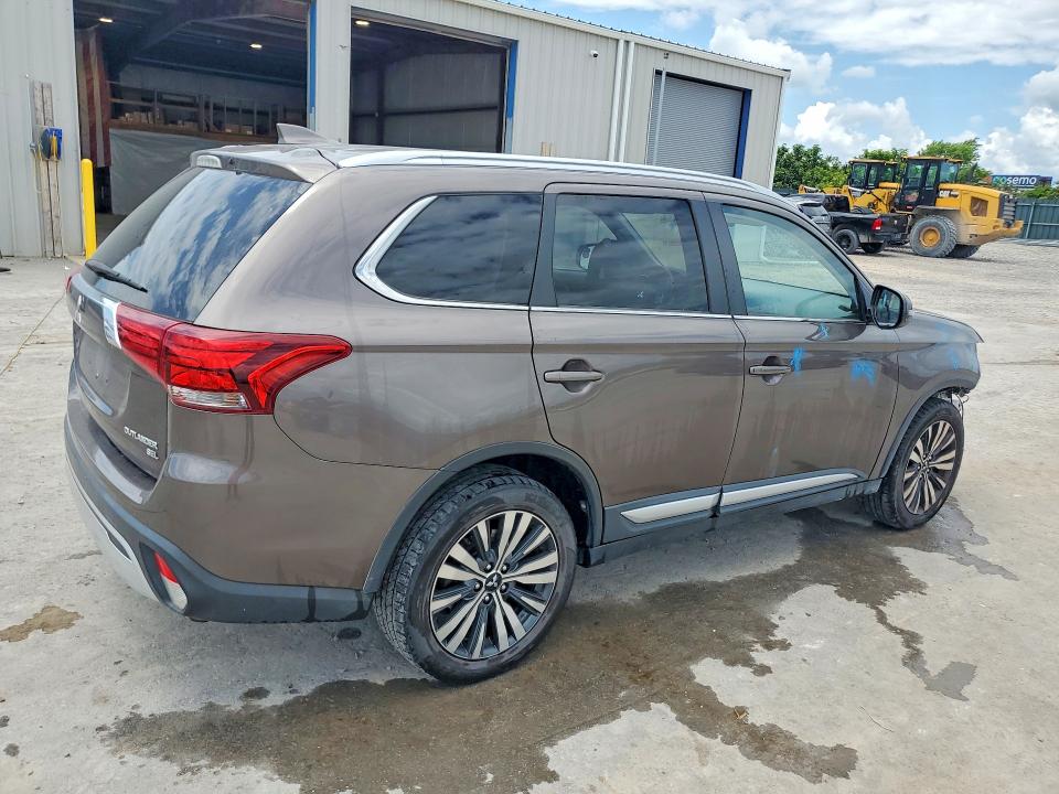 Продажа на аукционе авто 2019 Mitsubishi Outlander, vin: JA4AD3A30KZ017683, номер лота: 61352676