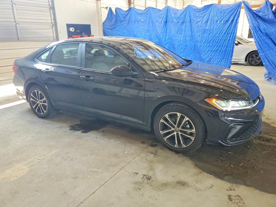 62756936 :رقم المزاد ، 3VWBX7BU6SM095884 vin ، 2025 Volkswagen Jetta مزاد بيع