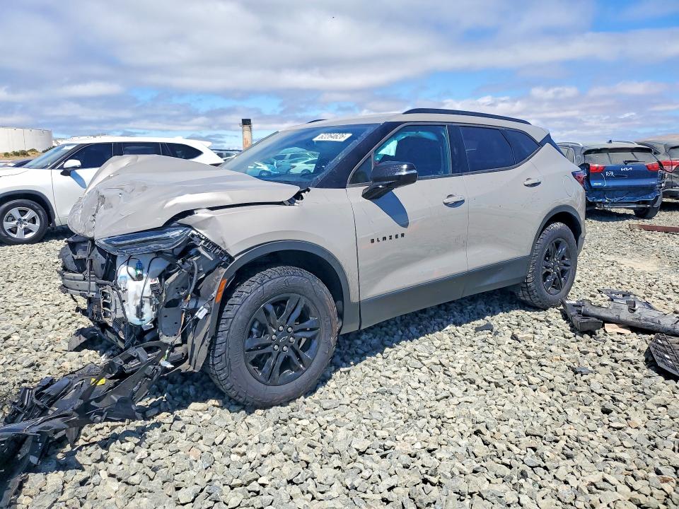 62264626 :رقم المزاد ، 3GNKBHRS1MS526049 vin ، 2021 Chevrolet Blazer مزاد بيع