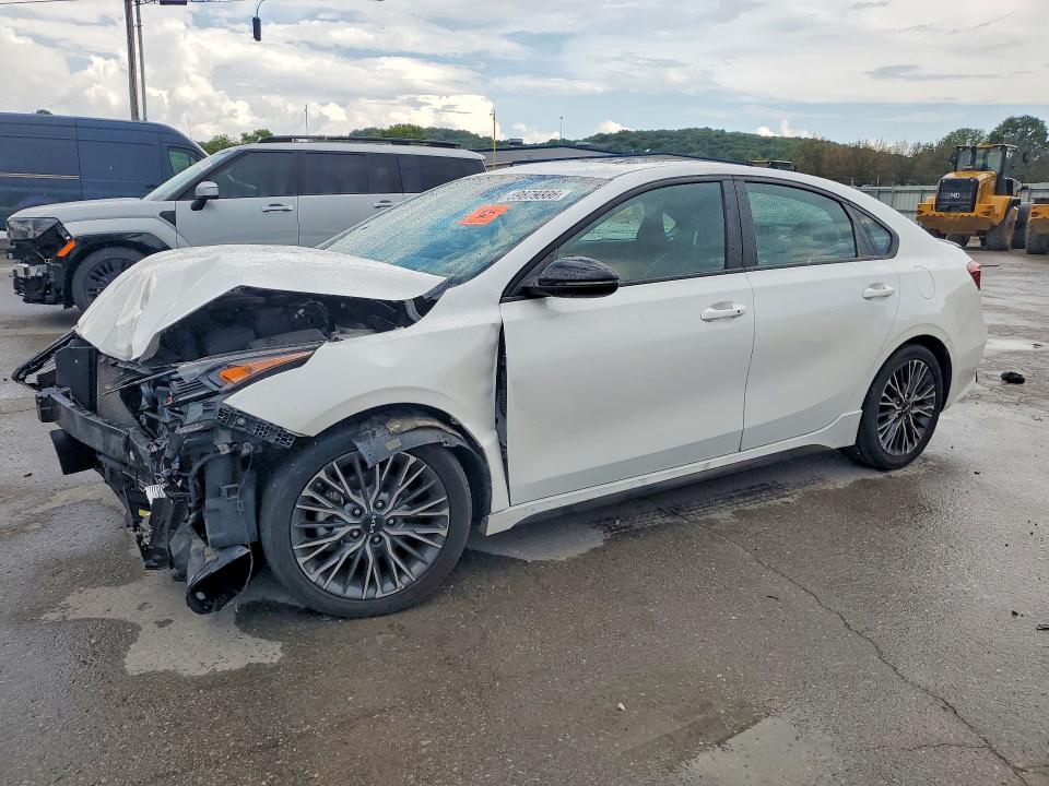 2024 Kia Forte მანქანა იყიდება აუქციონზე, vin: 3KPF54AD0RE726157, აუქციონის ნომერი: 59879336