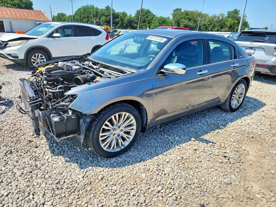 60712726 :رقم المزاد ، 1C3CCBCG2DN574797 vin ، 2013 Chrysler 200 مزاد بيع