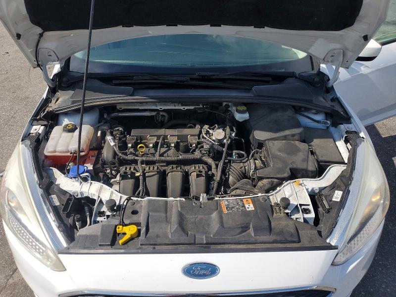 62000636 :رقم المزاد ، 1FADP3K25JL225095 vin ، 2018 Ford Focus مزاد بيع