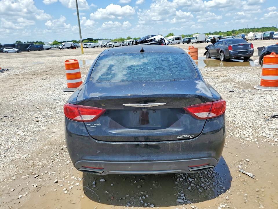 Auction sale of the 2015 Chrysler 200, vin: 1C3CCCCG7FN519772, lot number: 60501676