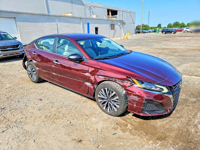 62185556 :رقم المزاد ، 1N4BL4DV5SN305308 vin ، 2025 Nissan Altima مزاد بيع
