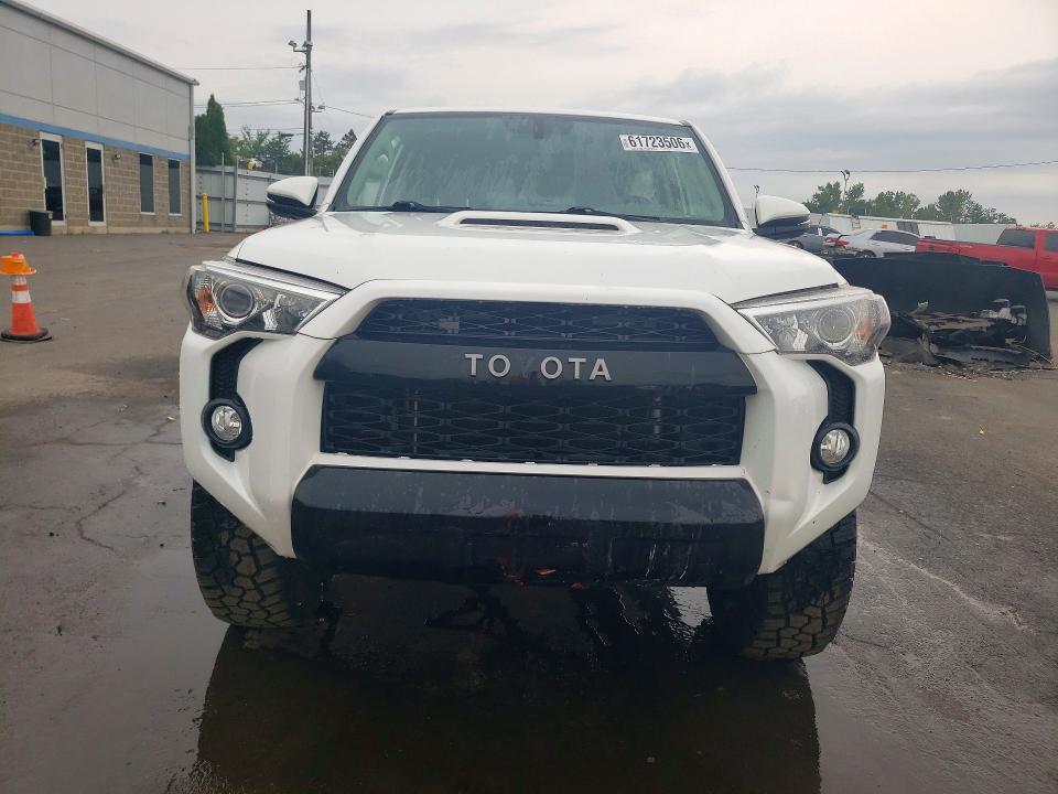 2018 Toyota 4runner მანქანა იყიდება აუქციონზე, vin: JTEBU5JR6J5497255, აუქციონის ნომერი: 61723506