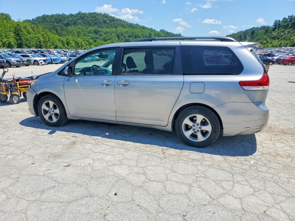 2012 Toyota Sienna მანქანა იყიდება აუქციონზე, vin: 5TDKK3DCXCS269004, აუქციონის ნომერი: 61043666