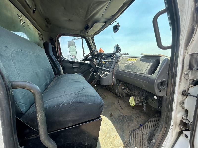 2005 Freightliner M2 მანქანა იყიდება აუქციონზე, vin: 1FVACXCS05HN20603, აუქციონის ნომერი: 61225056