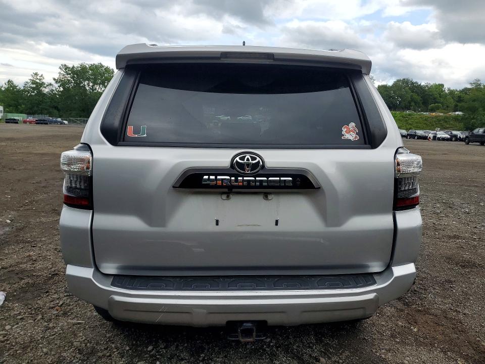 62326106 :رقم المزاد ، JTERU5JRXM5879520 vin ، 2021 Toyota 4runner مزاد بيع