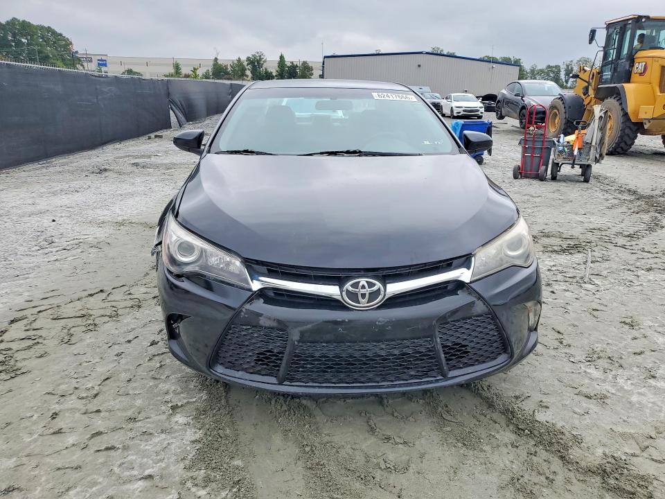 2017 Toyota Camry მანქანა იყიდება აუქციონზე, vin: 4T1BF1FK2HU682885, აუქციონის ნომერი: 62417666