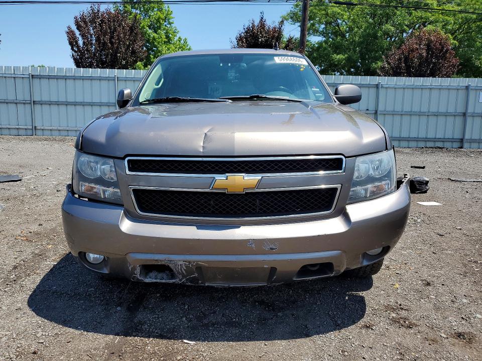 59968606 :رقم المزاد ، 1GNSKJE71CR140466 vin ، 2012 Chevrolet Suburban مزاد بيع
